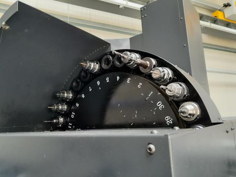 Centre vertical DOOSAN DNM5700